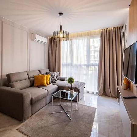 شقة فندقية Emilia Romana Park 4*