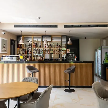 شقة فندقية Emilia Romana Park 4*