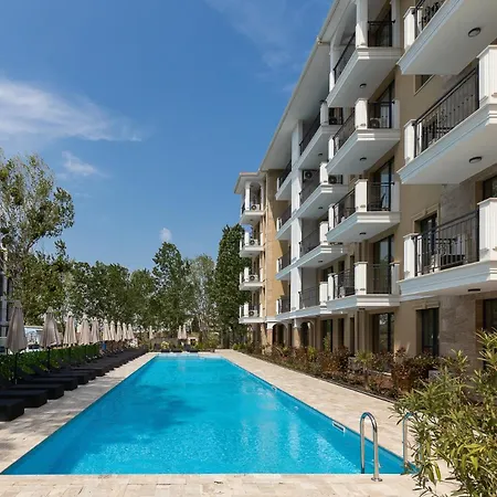 Appart hôtel Emilia Romana Park 3*