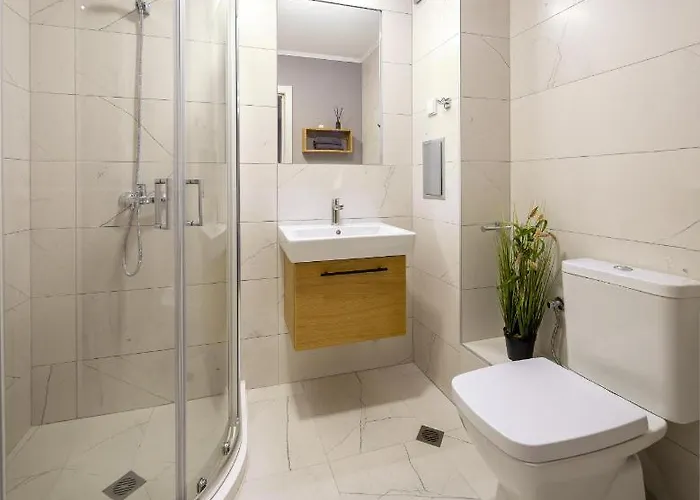 Emilia Romana Park Appart hôtel 3*