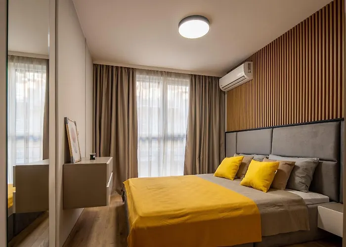 Emilia Romana Park Appart hôtel 3*