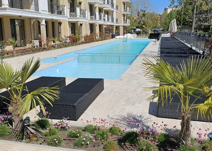 Appart hôtel Emilia Romana Park