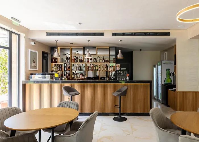 Appart hôtel Emilia Romana Park 3*