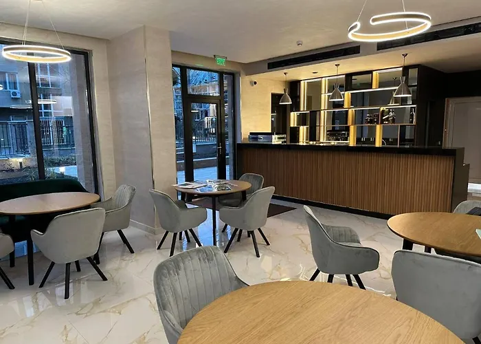 Emilia Romana Park Солнечный берег