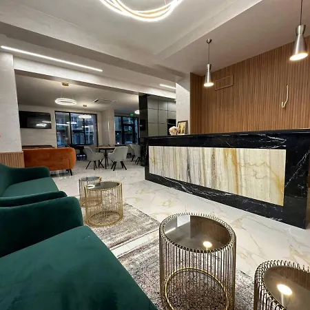 Apartmanhotel Emilia Romana Park 3*