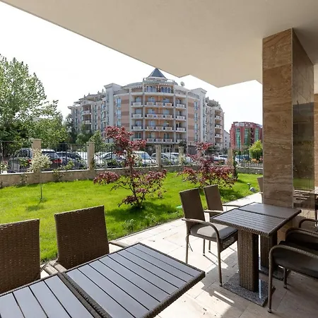 Emilia Romana Park 3* Napospart