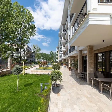 Emilia Romana Park 4*